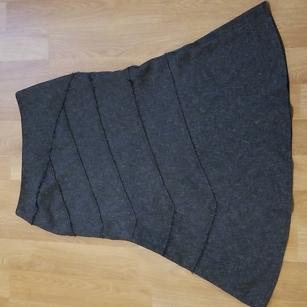Rachel Adams long gray skirt with flare at bottom size 10 EUC